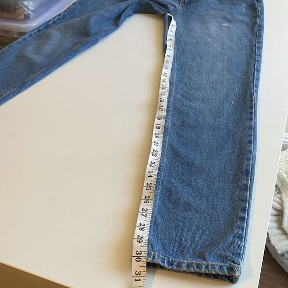 Urban Outfitters BDG Mid-Wash Blue High Rise Mom Jeans Size 26 - Picture 11 of 12